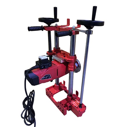 墻壁切割機(jī)是一種新型的切割設(shè)備，不管在切割速度還是在體積上都有著絕對的優(yōu)勢。今天我們講講具體有哪些方面的優(yōu)勢？